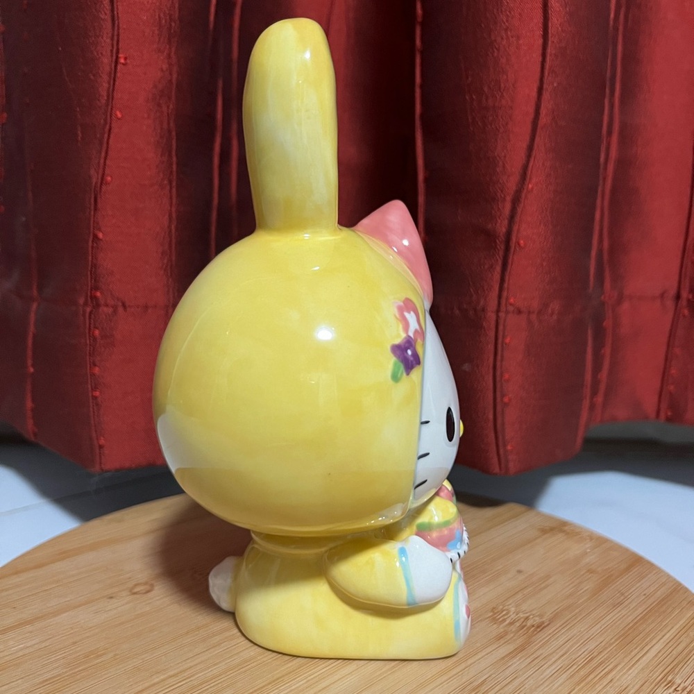 HELLO KITTY BUNNY COSTUME FIGURINE. - Picture 3 of 7